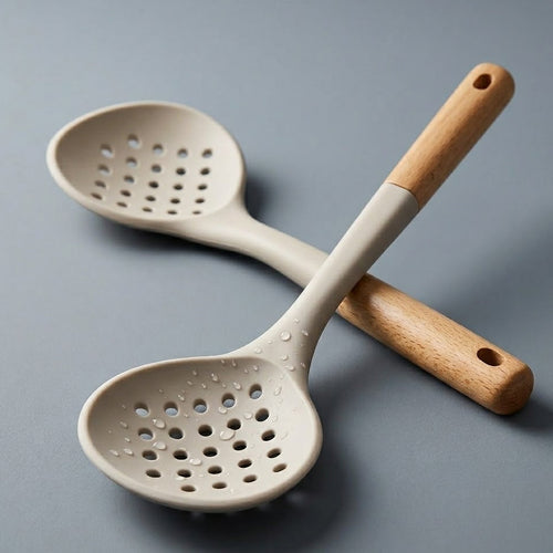 Yummolocosh Long-Handled Kitchen Strainer: Ergonomic Silicone Skimmer for Effortless Draining and Frying