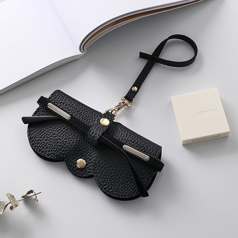 ⏳Last Day 50% OFF⏳-Clip-On Glasses Case – Slim Foldable Eyewear Pouch for Handbags👓